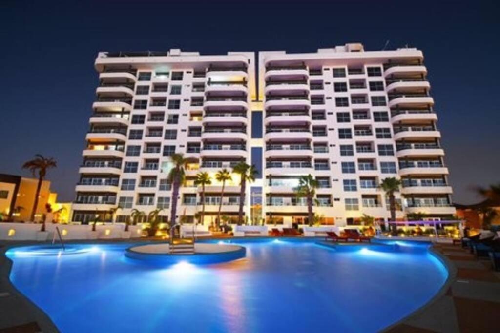 Condo En Torres Cantera De 2 Recamaras 2 1/2 Banos 라파스 외부 사진